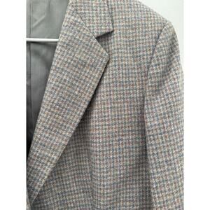 Women's wool blazer